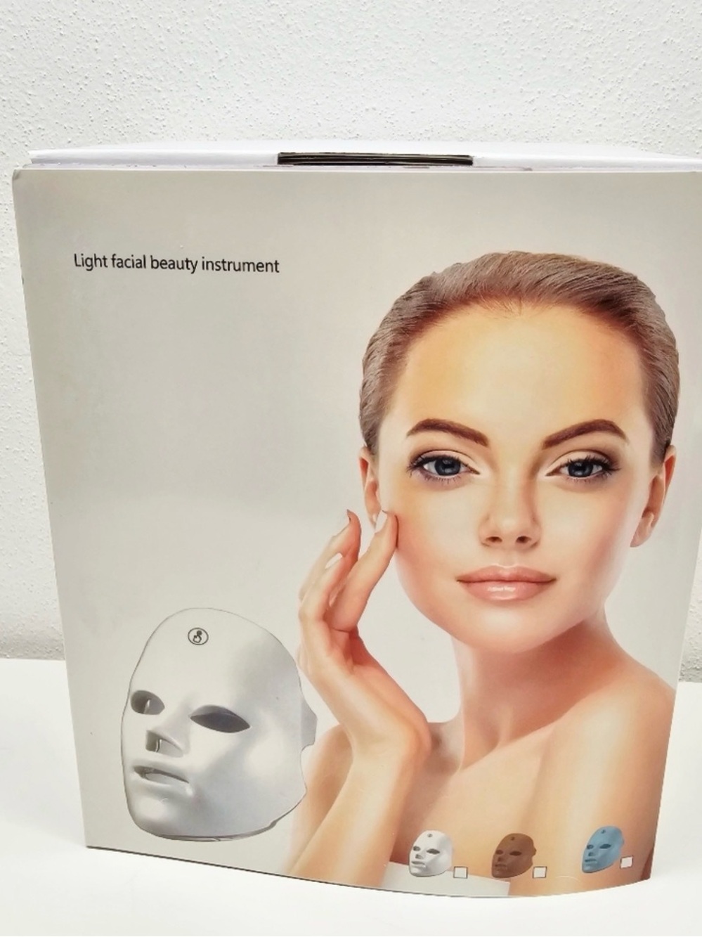 NEW Science And Technology Cosmetology White LED Facial Beauty Mask